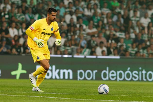Diogo Costa seen during Liga Portugal game between teams of Sporting CP and FC Porto (Maciej Rogowski Ball Raw Images) Lisbon Estadio Jose Alvalade Portugal Copyright: xMaciejxRogowskix scpfcp2526-167