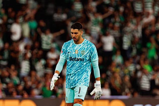 Diogo Costa seen during Liga Portugal game between teams of Sporting CP and FC Porto (Maciej Rogowski Ball Raw Images) Lisbon Estadio Jose Alvalade Portugal Copyright: xMaciejxRogowskix scpfcp2526-253