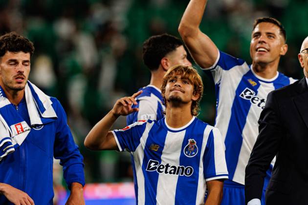 Rodrigo Mora seen celebrating during Liga Portugal game between teams of Sporting CP and FC Porto (Maciej Rogowski Ball Raw Images) Lisbon Estadio Jose Alvalade Portugal Copyright: xMaciejxRogowskix scpfcp2526-403