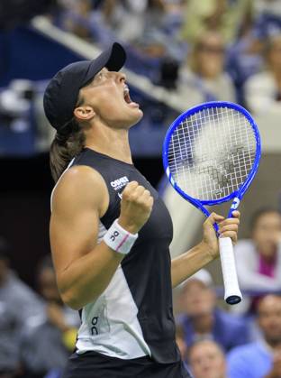 August 30, 2025, Flushing Meadows, New York, USA: IGA SWIATEK reacts after winning her match match against Anna Kalinskaya on Day 7 of the 2025 US Open at USTA Billie Jean King National Tennis Center on Saturday in the Flushing neighborhood of the Queens borough of New York City. Flushing Meadows USA - ZUMAp124 20250830_zaa_p124_137 Copyright: xJavierxRojasx
