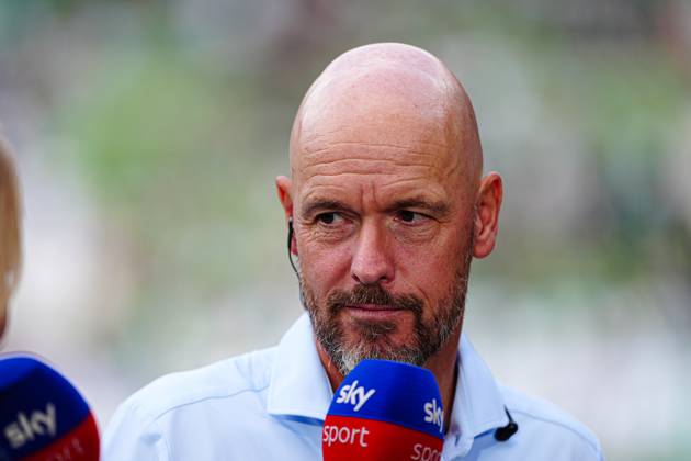 Erik ten Hag Bayer 04 Leverkusen, Coach GER, SV Werder Bremen vs Bayer 04 Leverkusen, Football, Bundesliga, Matchday 2, Season 2025 2026, 30 08 2025 DFL REGULATIONS PROHIBIT ANY USE OF PHOTOGRAPHS AS IMAGE SEQUENCES AND OR QUASI VIDEO GER, SV Werder Bremen vs Bayer 04 Leverkusen, Football, Bundesliga, Matchday 2, Season 2025 2026, 30 08 2025 Bremen Copyright: xEibner-Pressefoto MarcelxvonxFehrnx EP_MFN