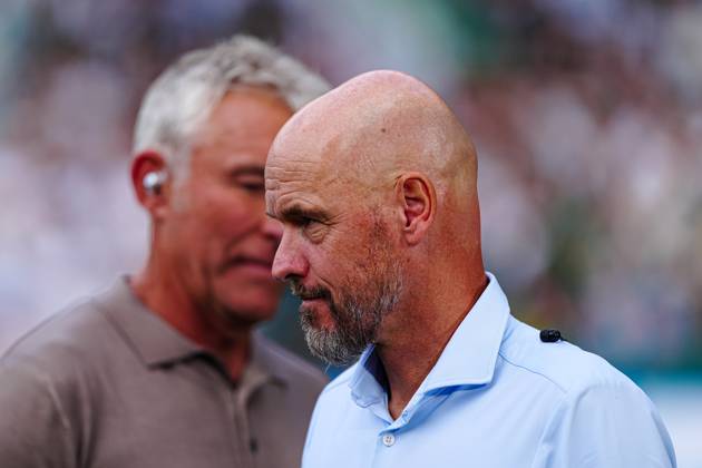 Erik ten Hag Bayer 04 Leverkusen, Coach GER, SV Werder Bremen vs Bayer 04 Leverkusen, Football, Bundesliga, Matchday 2, Season 2025 2026, 30 08 2025 DFL REGULATIONS PROHIBIT ANY USE OF PHOTOGRAPHS AS IMAGE SEQUENCES AND OR QUASI VIDEO GER, SV Werder Bremen vs Bayer 04 Leverkusen, Football, Bundesliga, Matchday 2, Season 2025 2026, 30 08 2025 Bremen Copyright: xEibner-Pressefoto MarcelxvonxFehrnx EP_MFN