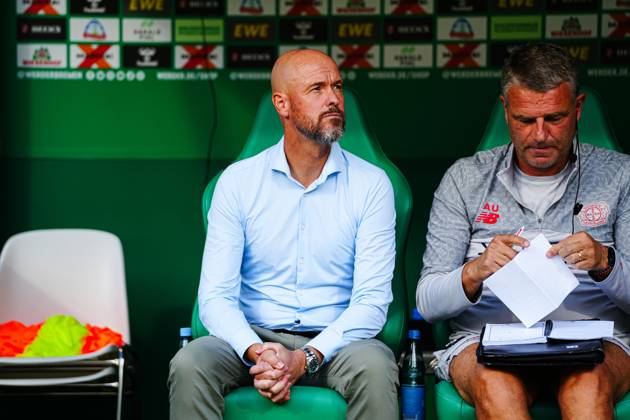 Erik ten Hag Bayer 04 Leverkusen, Coach GER, SV Werder Bremen vs Bayer 04 Leverkusen, Football, Bundesliga, Matchday 2, Season 2025 2026, 30 08 2025 DFL REGULATIONS PROHIBIT ANY USE OF PHOTOGRAPHS AS IMAGE SEQUENCES AND OR QUASI VIDEO GER, SV Werder Bremen vs Bayer 04 Leverkusen, Football, Bundesliga, Matchday 2, Season 2025 2026, 30 08 2025 Bremen Copyright: xEibner-Pressefoto MarcelxvonxFehrnx EP_MFN