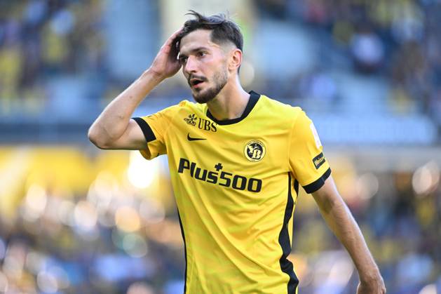 BERN, SWITZERLAND AUGUST 31 Armin Gigovic of Young Boys attempts a kick during the Swiss Super League match between BSC Young Boys and FC Lugano at Stadion Wankdorf on August 31, 2025 in Bern, Switzerland Bern Stadion Wankdorf Bern Switzerland Copyright: xJustPictures.ch ManuelxWinterbergerx jp-en-EuSpIm-MWI_1753