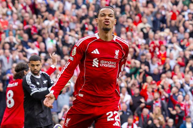 Football - FA Premier League - Liverpool FC v Arsenal FC LIVERPOOL, ENGLAND - Sunday, August 31, 2025: Liverpool s Hugo Ekitike celebrates however the goal was ruled off-side during the FA Premier League match between Liverpool FC and Arsenal FC at Anfield. (Photo by David Rawcliffe Propaganda) LIVERPOOL Anfield MERSEYSIDE ENGLAND Copyright: xDavidxRawcliffex P2025-08-31-Liverpool_Arsenal-58