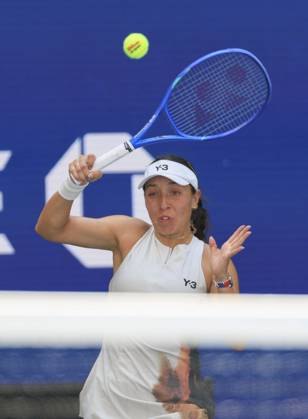 September 2, 2025, Flushing Meadows, New York, USA: Jessica Pegula hits a forehand return during a match against Barbora Krejcikova on Day 10 of the 2025 US Open at USTA Billie Jean King National Tennis Center on Tuesday September 2, 2025 in the Flushing neighborhood of the Queens borough of New York City. JAVIER ROJAS PI Flushing Meadows USA - ZUMAp124 20250902_zaa_p124_015 Copyright: xJavierxRojasx