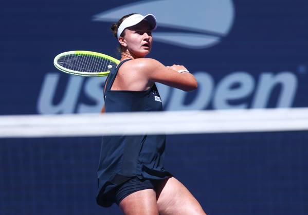 2025 US Open Tennis Championships, Day Ten, Billy Jean-King Tennis Centre, Flushing Meadows, New York, USA, 02 09 2025 Barbora Krejcikova (CZE) in action during her Quarter Final match against Jessica Pegula (USA) in the 2025 US Open at Flushing Meadows New York Billy Jean King Tennis Centre, Flushing Meadows New York USA Copyright: xMarkxGreenwoodx