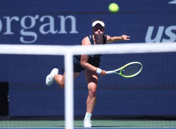 2025 US Open Tennis Championships, Day Ten, Billy Jean-King Tennis Centre, Flushing Meadows, New York, USA, 02 09 2025 Barbora Krejcikova (CZE) in action during her Quarter Final match against Jessica Pegula (USA) in the 2025 US Open at Flushing Meadows New York Billy Jean King Tennis Centre, Flushing Meadows New York USA Copyright: xMarkxGreenwoodx