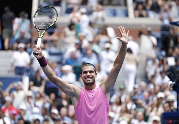 Carlos Alcaraz of Spain celebrates after match point defeating Jiri Lehecka of Czechia in straight sets in their quarterfinal match in Arthur Ashe Stadium on day 10 at the 2025 US Open Tennis Championship at the USTA Billie Jean King National Tennis Center in New York City on Tuesday, September 2, 2025.  NYP20250902124a JOHNxANGELILLO