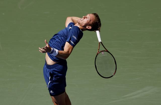 Jiri Lehecka Czechia serves to Carlos Alcaraz of Spain in the first set before losing in straight sets in their quarterfinal match in Arthur Ashe Stadium on day 10 at the 2025 US Open Tennis Championship at the USTA Billie Jean King National Tennis Center in New York City on Tuesday, September 2, 2025.  NYP20250902120 JOHNxANGELILLO