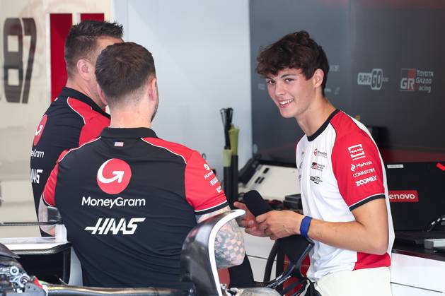 F1 - ITALIAN GRAND PRIX 2025 BEARMAN Ollie Oliver (gbr), Haas F1 Team VF-25, portrait during the 2025 Formula 1 Pirelli Grand Premio d™Italia, 2025 Italian Grand Prix, 16th round of the 2025 FIA Formula One World Championship, WM, Weltmeisterschaft from September 5 to 7, 2025 on the Autodromo Nazionale Monza, in Monza, Italy - MonzaItaly  Copyright: xEricxAlonsox