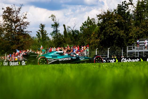 F1 - ITALIAN GRAND PRIX 2025 14 ALONSO Fernando (spa), Aston Martin F1 Team AMR24, action during the 2025 Formula 1 Pirelli Grand Premio d™Italia, 2025 Italian Grand Prix, 16th round of the 2025 FIA Formula One World Championship, WM, Weltmeisterschaft from September 5 to 7, 2025 on the Autodromo Nazionale Monza, in Monza, Italy - MonzaItaly Copyright: xFLORENTxGOODENx