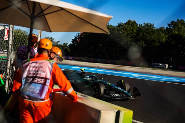 F1 - ITALIAN GRAND PRIX 2025 14 ALONSO Fernando (spa), Aston Martin F1 Team AMR24, action during the 2025 Formula 1 Pirelli Grand Premio d™Italia, 2025 Italian Grand Prix, 16th round of the 2025 FIA Formula One World Championship, WM, Weltmeisterschaft from September 5 to 7, 2025 on the Autodromo Nazionale Monza, in Monza, Italy - MonzaItaly Copyright: xFLORENTxGOODENx