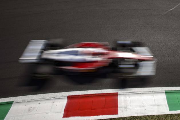 F1 - ITALIAN GRAND PRIX 2025 16 LECLERC Charles (mco), Scuderia Ferrari SF-25, action during the 2025 Formula 1 Pirelli Grand Premio d™Italia, 2025 Italian Grand Prix, 16th round of the 2025 FIA Formula One World Championship, WM, Weltmeisterschaft from September 5 to 7, 2025 on the Autodromo Nazionale Monza, in Monza, Italy - MonzaItaly  Copyright: xXavixBonillax