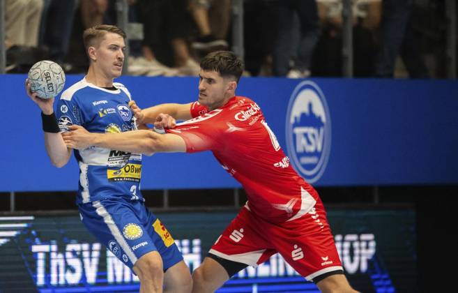 DAIKIN HBL HANDBALL MEN 1 BL 3 GAME DAY THSV EISENACH MT MELSUNGEN FOR EDITORIAL PURPOSES ONLY p 07 09 2025 Eisenach DAIKIN HBL Handball 1 Bundesliga Men Season 2025 2026 3 Matchday Werner Assmann Halle ThSV Eisenach MT Melsungen in photo Oskar Joelsson 3 ThSV Eisenach in duel with Nikolaj Enderleit 4 MT Melsungen Germany Thuringia Eisenach Copyright SaschaxFromm Copyright: SaschaxFromm doc82agxqr00x2zullxgbr ,EDITORIAL USE ONLY Copyright: SaschaxFromm