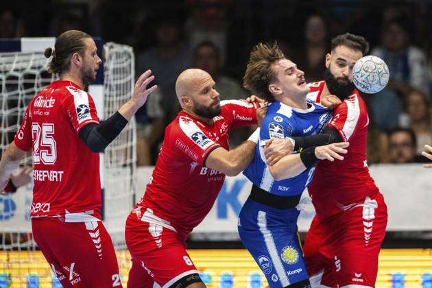 DAIKIN HBL HANDBALL MEN 1 BL 3 GAME DAY THSV EISENACH MT MELSUNGEN FOR EDITORIAL PURPOSES ONLY p 07 09 2025 Eisenach DAIKIN HBL Handball 1 Bundesliga Herren Saison 2025 2026 3 Spieltag Werner Assmann Halle ThSV Eisenach MT Melsungen im Foto Felix Aellen 22 ThSV Eisenach , Ruben Marchan 2 MT Melsungen , Arnar Freyr Arnarsson 21 MT Melsungen , Olle Forsell Schefvert 25 MT Melsungen Germany Thuringia Eisenach Copyright SaschaxFromm Copyright: SaschaxFromm doc82agxqz3ddt1cx97e3u8 ,EDITORIAL USE ONLY Copyright: SaschaxFromm