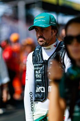 F1 - ITALIAN GRAND PRIX 2025 ALONSO Fernando (spa), Aston Martin F1 Team AMR25, portrait grille de depart, starting grid during the 2025 Formula 1 Pirelli Grand Premio d™Italia, 2025 Italian Grand Prix, 16th round of the 2025 FIA Formula One World Championship, WM, Weltmeisterschaft from September 5 to 7, 2025 on the Autodromo Nazionale Monza, in Monza, Italy - MonzaItaly Copyright: xGERMAINxHAZARDx
