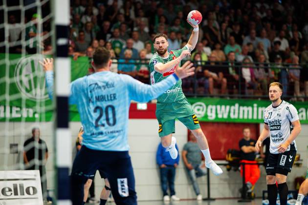 08 09 2025 Handball, 2025 2026, 1 Bundesliga, 3 Matchday, GWD Minden SG Flensburg Handewitt L R Kevin Möller, Moller Flensburg , Max Staar Minden
