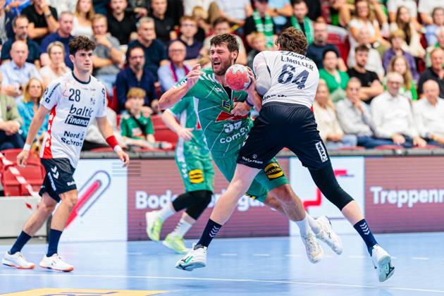 v.l. Malte Donker (GWD Minden, 39), Lasse Moeller (SG Flensburg-Handewitt, 64) GER, GWD Minden vs. SG Flensburg-Handewitt, Handball, 1. Bundesliga, 3. Spieltag, Spielzeit 2025 2026, 08.09.2025 GER, GWD Minden vs. SG Flensburg-Handewitt, Handball, 1. Bundesliga, 3. Spieltag, Spielzeit 2025 2026, 08.09.2025 Luebbecke Copyright: xEibner-Pressefoto JanxRollingerx EP_JSK