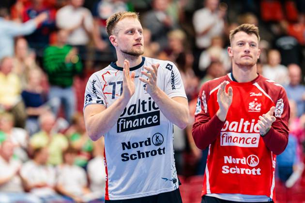 Luca Witzke SG Flensburg Handewitt, 77 cheers after 27 40 victory GER, GWD Minden vs SG Flensburg Handewitt, Handball, 1 Bundesliga, Matchday 3, Season 2025 2026, 08 09 2025 GER, GWD Minden vs SG Flensburg Handewitt, Handball, 1 Bundesliga, Matchday 3, Season 2025 2026, 08 09 2025 Luebbecke Copyright: xEibner-Pressefoto JanxRollingerx EP_JSK
