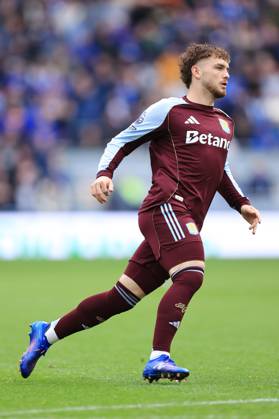 Fußball Premier League Everton gegen Aston Villa 13. September 2025 Premier League Everton gegen Aston Villa Harvey Elliott von Aston Villa Foto Simon Stacpoole Abseits Liverpool UK Copyright: xSimonxStacpoolexOffside
