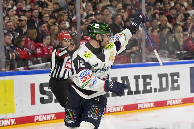 Ice hockey, Marcel Noebels leaves the Eisbären Berlin, archive pictures