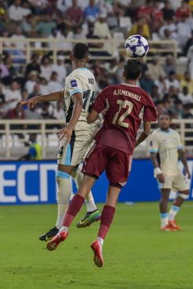 Al-Ittihad v Al-Wehda - AFC Champions League ABU DHABI, UNITED ARAB EMIRATES - SEPTEMBER 15: Al Wehda player Abdulla Hamad Al-Menhali (R) in action against an opponent during the AFC Champions League match between Al-Ittihad and Al-Wehda at Al Nahyan Stadium in Abu Dhabi, United Arab Emirates, on September 15, 2025. Waleed Zein Anadolu Abu Dhabi United Arab Emirates. Editorial use only. Please get in touch for any other usage.  Copyright: x2025xAnadoluxWaleedxZeinx