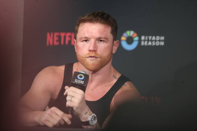 September 13 2025,Las Vegas,Nevadas,Nevada,Canelo,Saul Alvarez,Knospe,Bud,Terence Crawford,Post Fight press conference, PK, Pressekonferenz Las Vegas Nevada USA Copyright: xTomxHoganx-xHoganphotos.comx916x947x8354xtomhoganphotos@gmail.comx CaneloCrawforfFightNight_Hoganphotos1693