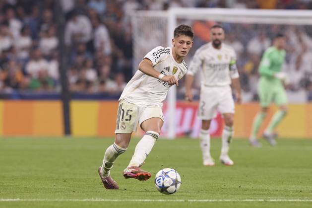 Real Madrid CF vs Olympique de Marseille - 16 Sep 2025 Arda Guler of Real Madrid CF is seen in action during the UEFA Champions League 2025 2026 first round day 1 football match between Real Madrid CF and Olympique de Marseille at Santiago Bernabeu Stadium. Final score: Real Madrid CF 2 : 1 Olympique de Marseille Madrid Spain Copyright: xFedericoxTitonex xSOPAxImagesx FTITONE_033