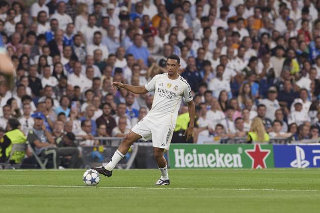 Real Madrid CF vs Olympique de Marseille - 16 Sep 2025 Trent Alexander-Arnold of Real Madrid CF is seen in action during the UEFA Champions League 2025 2026 first round day 1 football match between Real Madrid CF and Olympique de Marseille at Santiago Bernabeu Stadium. Final score: Real Madrid CF 2 : 1 Olympique de Marseille Madrid Spain Copyright: xFedericoxTitonex xSOPAxImagesx FTITONE_009