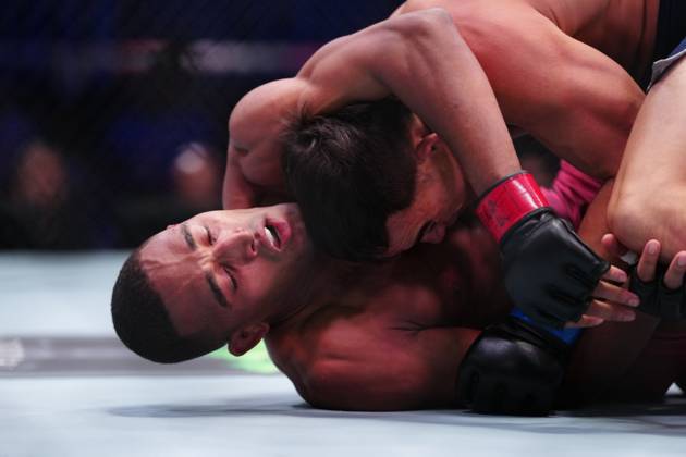 September 16, 2025, Las Vegas, Nv, Las Vegas, Nv, United States: Raphael Uchegbu and Cody Chovancek meet in the octagon for a 3-round bout at UFC Apex for UFC - DWCS - Dana White Contender Series Ep. 6 on September 16, 2025 in Las Vegas, NV, United States. ( PxImages) Las Vegas, Nv United States - ZUMAp175 20250916_zsa_p175_026 Copyright: xLouisxGrassex