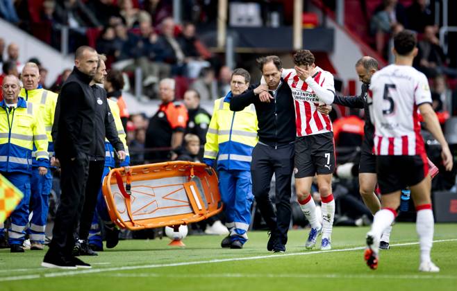 EINDHOVEN - Ruben van Bommel of PSV Eindhoven during the Dutch Eredivisie match between PSV Eindhoven and Ajax at the Phillips Stadium on September 21, 2025, in Eindhoven, Netherlands. ANP KOEN VAN WEEL Eredivisie 2025 26 xVIxANPxSportx xxANPxIVx 537078874 originalFilename: 537078874