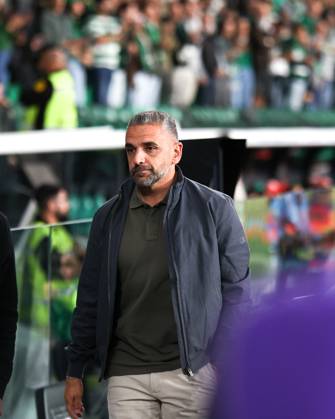 Sporting CP v Moreirense FC - Liga Portugal BetClic 2025 2026 Treinador portugues do Sporting CP Rui Borges durante a partida entre Sporting CP v Moreirense FC, valida pela Liga Portugal BetClic 2025 2026 no Estadio Jose Alvalade, Portugal (Foto de Diogo Faria Reis Avant Sports) Lisboa Estadio Jose Alvalade Portugal Copyright: xDiogoxFariaxReis AvantxSportsx