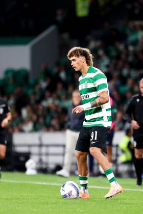 Sporting CP v Moreirense FC - Liga Portugal BetClic 2025 2026 Lateral direito portugues do Sporting Ricardo Mangas durante a partida entre Sporting CP v Moreirense FC, valida pela Liga Portugal BetClic 2025 2026 no Estadio Jose Alvalade, Portugal (Foto de Diogo Faria Reis Avant Sports) Lisboa Estadio Jose Alvalade Portugal Copyright: xDiogoxFariaxReis AvantxSportsx