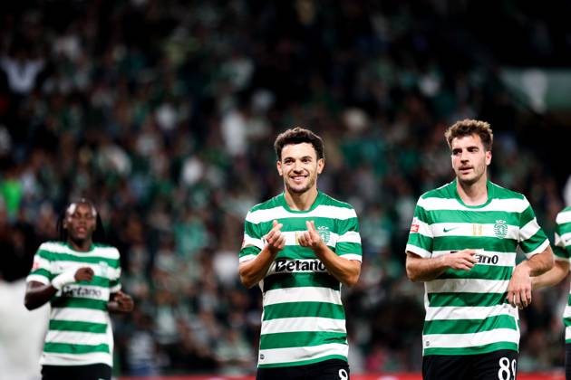 Sporting CP v Moreirense FC - Liga Portugal BetClic 2025 2026 Extremo esquerdo portugues do Sporting CP Pedro Goncalves 8 durante a partida entre Sporting CP v Moreirense FC, valida pela Liga Portugal BetClic 2025 2026 no Estadio Jose Alvalade, Portugal (Foto de Diogo Faria Reis Avant Sports) Lisboa Estadio Jose Alvalade Portugal Copyright: xDiogoxFariaxReis AvantxSportsx