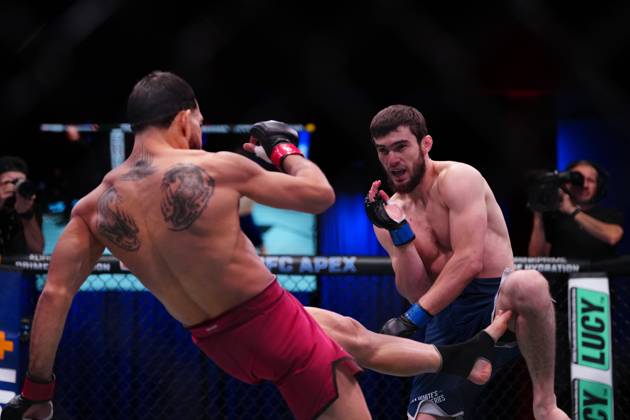 September 23, 2025, Las Vegas, Nv, Las Vegas, Nv, United States: Brahyam Zurcher and Murtazali Magomedov meet in the octagon for a 3-round bout at UFC Apex for UFC - DWCS - Dana White Contender Series Ep. 7 on September 23, 2025 in Las Vegas, NV, United States. ( PxImages) Las Vegas, Nv United States - ZUMAp175 20250923_zsa_p175_093 Copyright: xLouisxGrassex