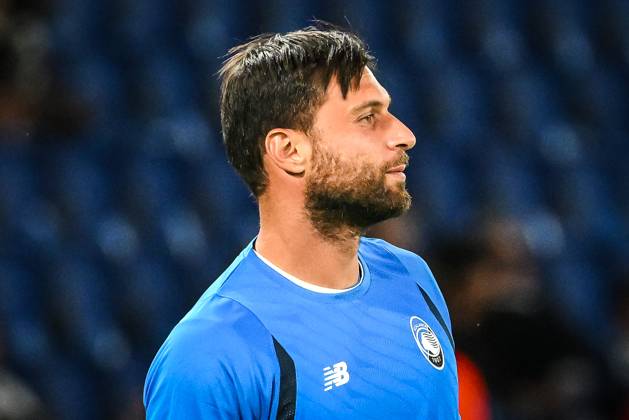 September 17, 2025, Paris, France, France: Marco SPORTIELLO of Atalanta during the UEFA Champions League, League Phase MD1 match between Paris Saint-Germain and Atalanta BC at Parc des Princes Stadium on September 17, 2025 in Paris, France. Paris France - ZUMAm308 20250917_zsp_m308_023 Copyright: xMatthieuxMirvillex