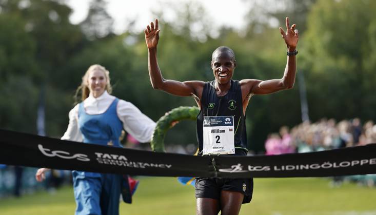 250927 Winner Lidingöloppet Men 30 km William Nyarondia Morwabe Kenya on September 27, 2025 on Lidingö  Copyright: PETERxHOLGERSSON BB250927PH047