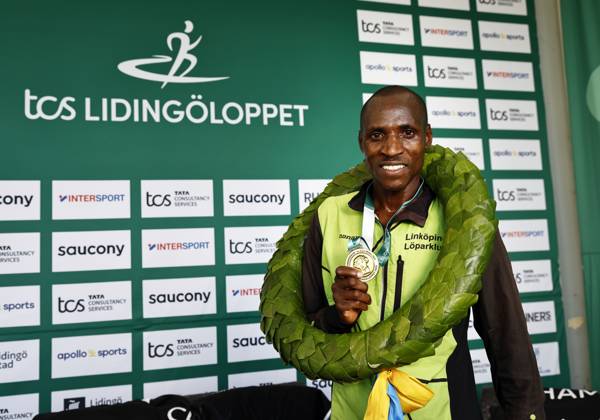 250927 Winner Lidingöloppet Men 30 km William Nyarondia Morwabe Kenya on September 27, 2025 on Lidingö  Copyright: PETERxHOLGERSSON BB250927PH050