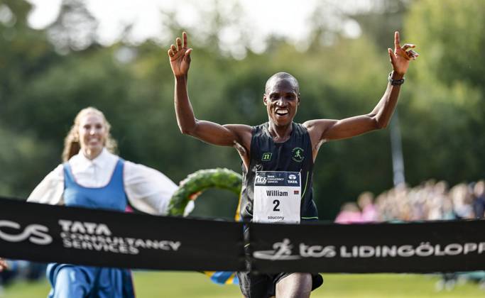 250927 Winner Lidingöloppet Men 30 km William Nyarondia Morwabe Kenya on September 27, 2025 on Lidingö  Copyright: PETERxHOLGERSSON BB250927PH051