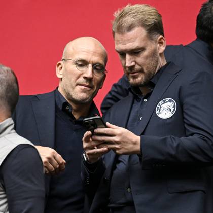 AMSTERDAM (l-r) Ajax technical director Alex Kroes, Ajax Director of Football Marijn Beuker during the Dutch Eredivisie match between AFC Ajax and NAC Breda at the Johan Cruijff ArenA on September 27, 2025, in Amsterdam, Netherlands. ANP OLAF KRAAK Eredivisie 2025 26 xVIxANPxSportx xxANPxIVx 537619567 originalFilename: 537619567