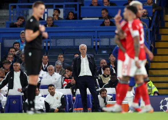 London, England, 30th September 2025. Jose Mourinho manager of Benfica during the Chelsea vs Benfica UEFA Champions League match at Stamford Bridge, London. Picture credit should read: David Klein Sportimage EDITORIAL USE ONLY. No use with unauthorised audio, video, data, fixture lists, club league logos or live services. Online in-match use limited to 120 images, no video emulation. No use in betting, games or single club league player publications. SPI_017_DK_Chelsea_Benfica SPI-4176-0016