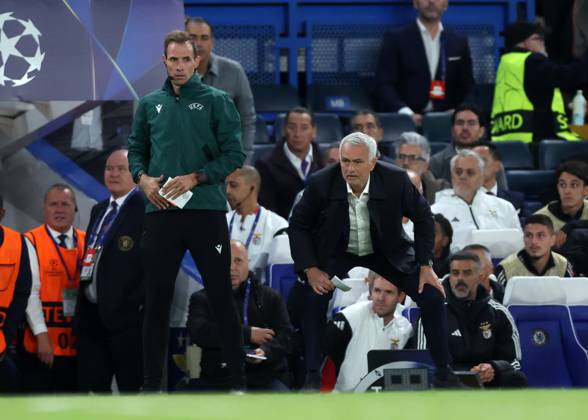 London, England, 30th September 2025. Jose Mourinho manager of Benfica during the Chelsea vs Benfica UEFA Champions League match at Stamford Bridge, London. Picture credit should read: David Klein Sportimage EDITORIAL USE ONLY. No use with unauthorised audio, video, data, fixture lists, club league logos or live services. Online in-match use limited to 120 images, no video emulation. No use in betting, games or single club league player publications. SPI_025_DK_Chelsea_Benfica SPI-4176-0022