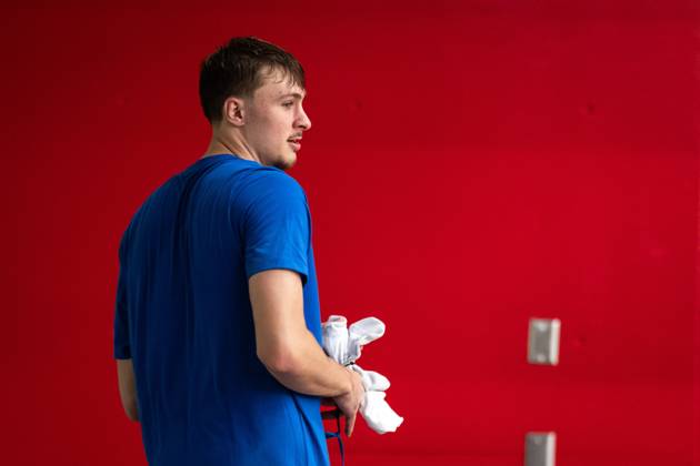 September 30, 2025, Vancouver, Bc, CANADA: Dallas Mavericks Cooper Flagg leaves a training camp session at Simon Fraser University in Burnaby, B.C., Tuesday, Sept. 30, 2025. Canada News - September 30, 2025  - ZUMAc35_ 20250930_zaf_c35_126 Copyright: xEthanxCairnsx