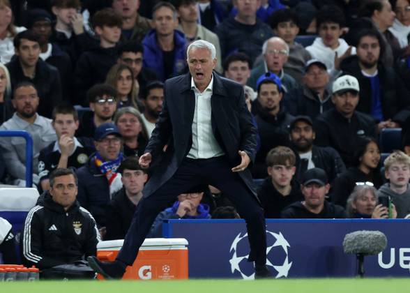 London, England, 30th September 2025. Jose Mourinho manager of Benfica during the Chelsea vs Benfica UEFA Champions League match at Stamford Bridge, London. Picture credit should read: David Klein Sportimage EDITORIAL USE ONLY. No use with unauthorised audio, video, data, fixture lists, club league logos or live services. Online in-match use limited to 120 images, no video emulation. No use in betting, games or single club league player publications. SPI_053_DK_Chelsea_Benfica SPI-4176-0052