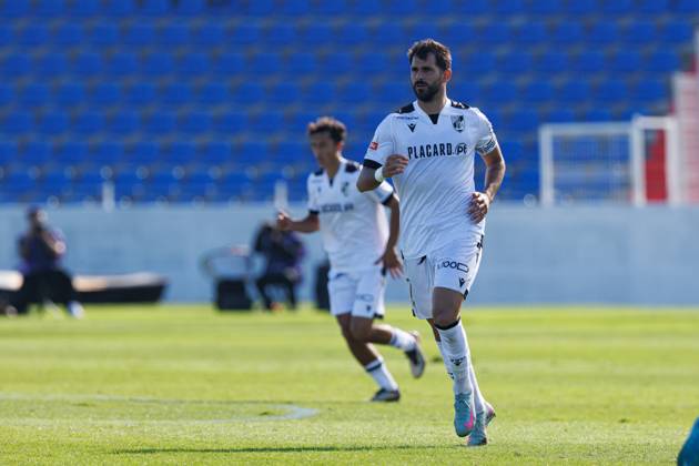 Nelson Oliveira seen during Liga Portugal game between teams of FC Alverca and Vitoria SC (Maciej Rogowski Ball Raw Images) Alverca Complexo Desportivo Alverca Portugal Copyright: xMaciejxRogowskix maciejrogowski_alverca_vitoriasc_2526-235