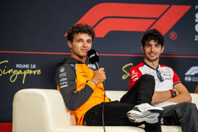 Formula 1 Singapore Airlines Singapore Grand Prix - Arrivals Lando Norris (Gbr) of McLaren Racing 4 during the press conference, PK, Pressekonferenz on Thursday (Media Day) during Formula 1 Singapore Airlines Singapore Grand Prix 2025 at the Marina Bay Street Circuit on October 2, 2025 Photo by Antoine Lapeyre ABACAPRESS.COM Singapore Singapore Copyright: xLapeyrexAntoine ABACAx