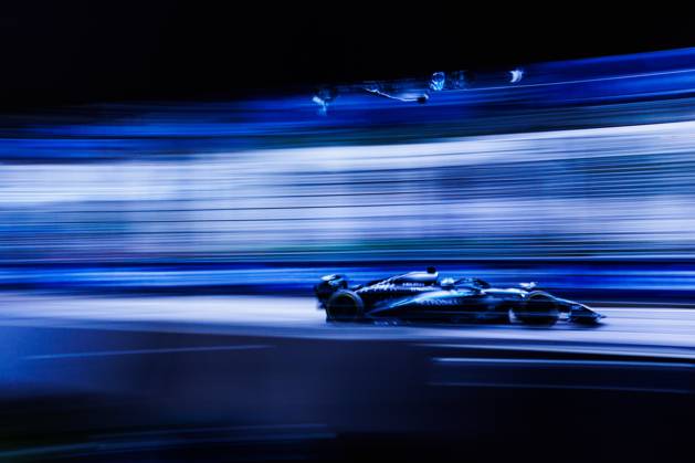 October 3, 2025, Singapore, Singapore: Andrea Kimi Antonelli of Italy drives the (12) Mercedes-AMG PETRONAS Formula One Team W16 during practice session one ahead of the F1 Grand Prix of Singapore at the Marina Bay Street Circuit. Singapore Singapore - ZUMAs197 20251003_aaa_s197_136 Copyright: xGeorgexHitchensx