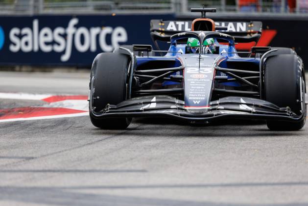 October 3, 2025, Singapore, Singapore: Alexander Albon of Thailand drives the (23) Williams Racing FW47 Mercedes during practice session one ahead of the F1 Grand Prix of Singapore at the Marina Bay Street Circuit. Singapore Singapore - ZUMAs197 20251003_aaa_s197_117 Copyright: xGeorgexHitchensx