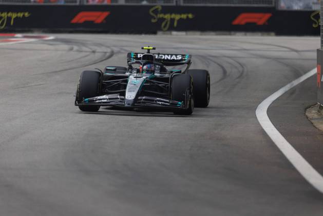 October 3, 2025, Singapore, Singapore: Andrea Kimi Antonelli of Italy drives the (12) Mercedes-AMG PETRONAS Formula One Team W16 during practice session one ahead of the F1 Grand Prix of Singapore at the Marina Bay Street Circuit. Singapore Singapore - ZUMAs197 20251003_aaa_s197_123 Copyright: xGeorgexHitchensx